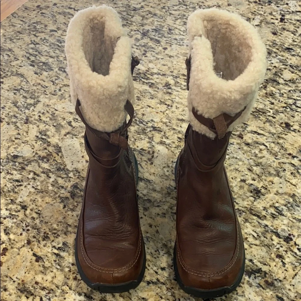UGG Brown Leather Shearling-Lined Winter Boots with Cream Cuff